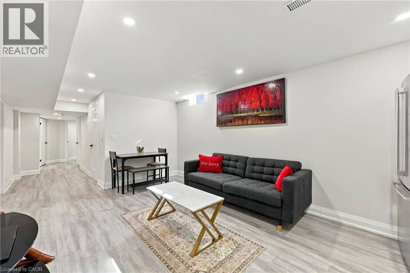 97 NARBONNE Crescent — photo 34 of 40
