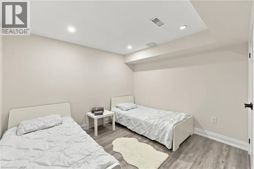 97 NARBONNE Crescent — photo 36 of 40