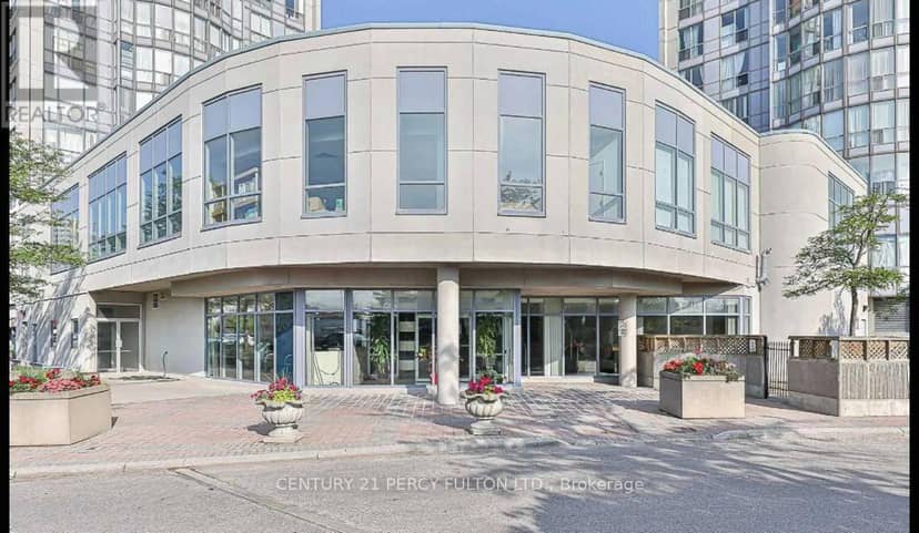 721 - 2550 Lawrence Avenue E, Toronto, photo 2