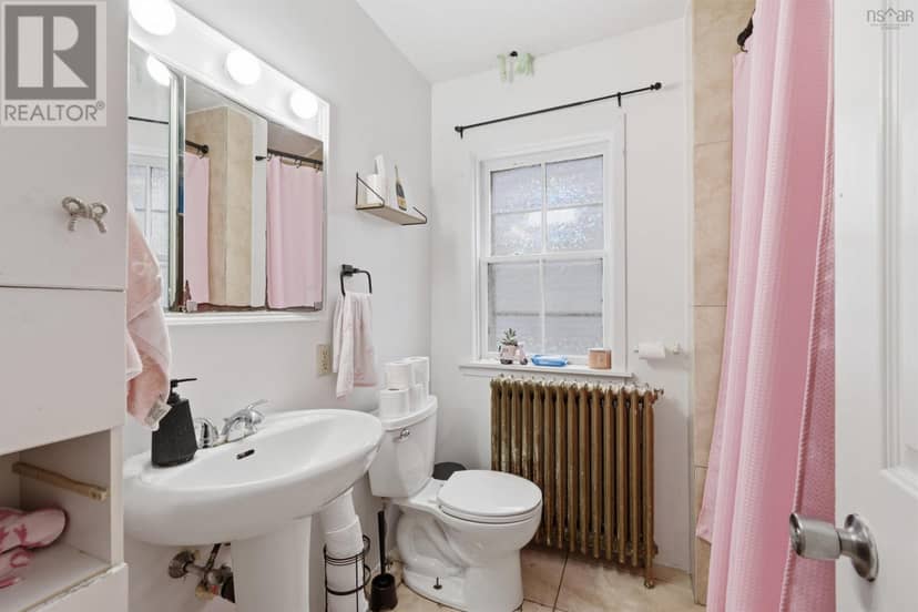 1747 Vernon Street — photo 13 of 40