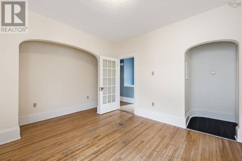1747 Vernon Street — photo 21 of 40