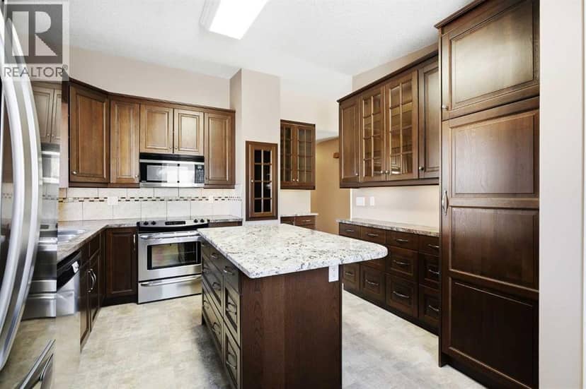 163 Westwood Drive SW — photo 11 of 38