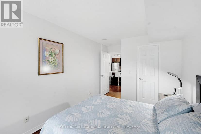 307 - 73 King William Crescent — photo 18 of 25
