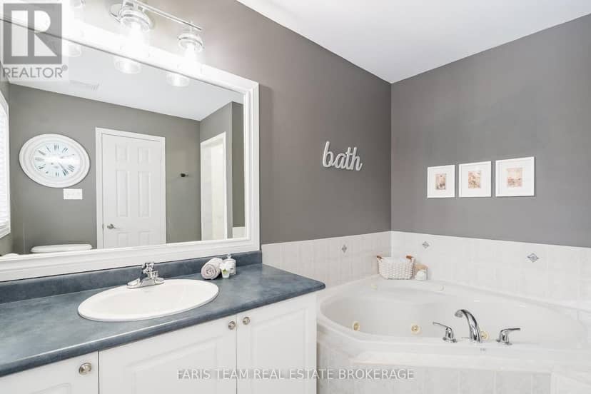 36 Connaught Lane — photo 15 of 25