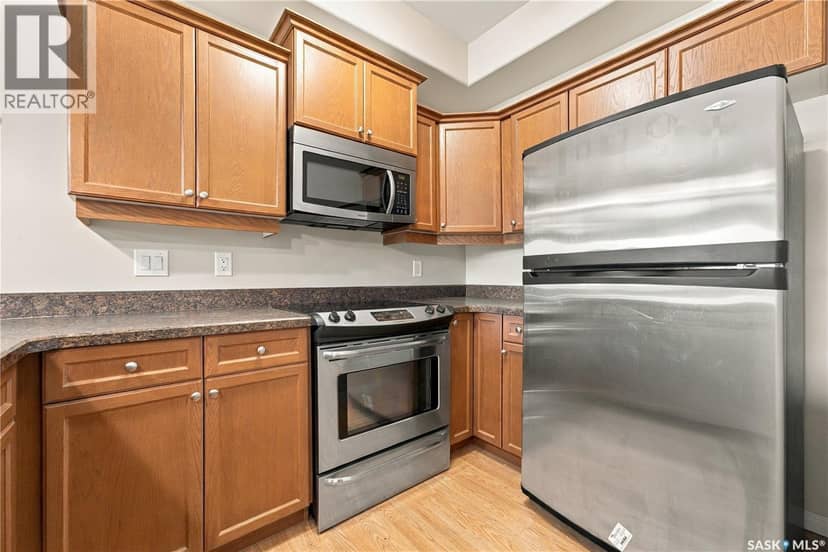 104 102 Armistice WAY, Saskatoon