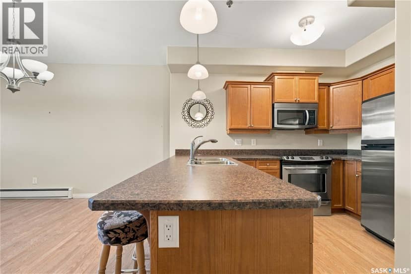 104 102 Armistice WAY, Saskatoon, photo 2
