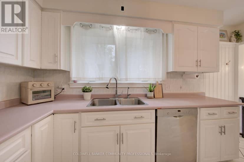 2 Allanton Boulevard, Brantford, photo 8