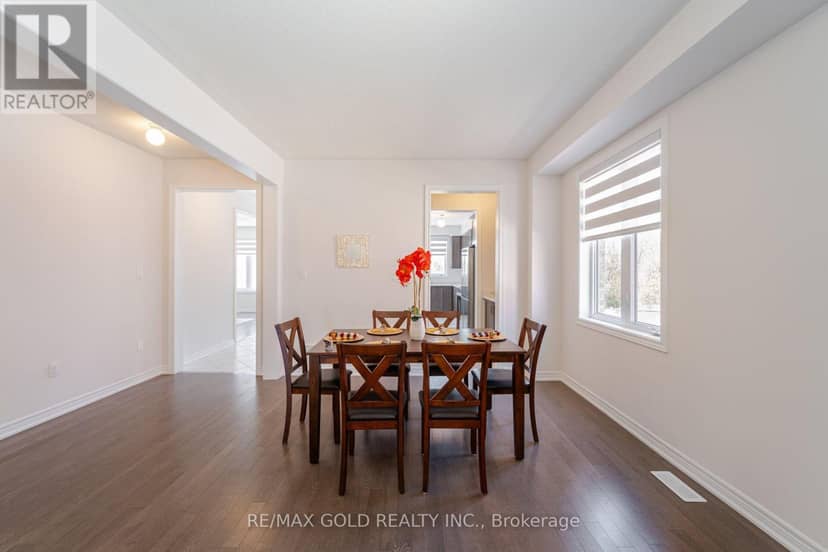 210 Chippewa Avenue — photo 10 of 40