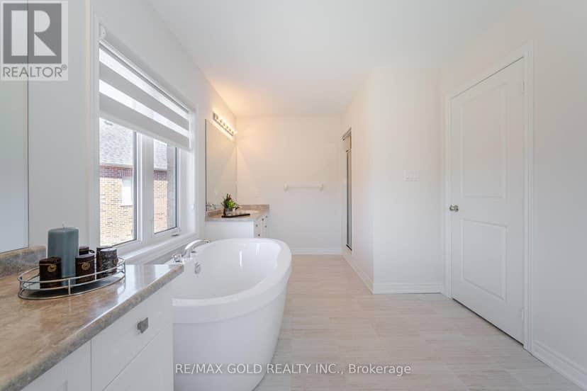 210 Chippewa Avenue — photo 35 of 40