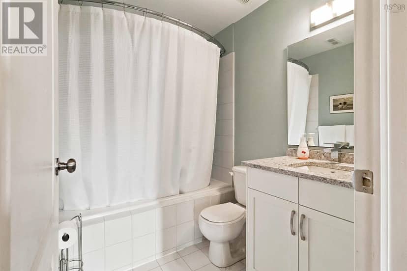 252 Spinnaker Drive — photo 23 of 40