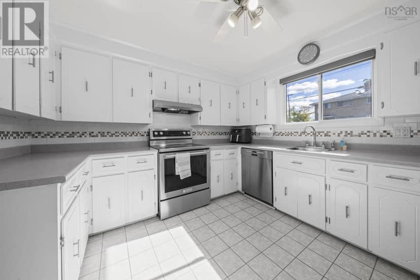 23 Apollo Court, Halifax, photo 5