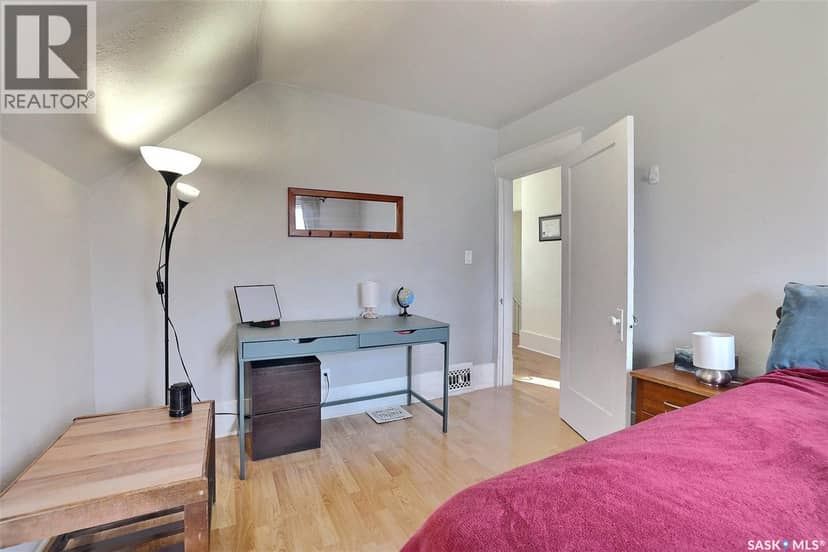 827 15th AVENUE — photo 20 of 25