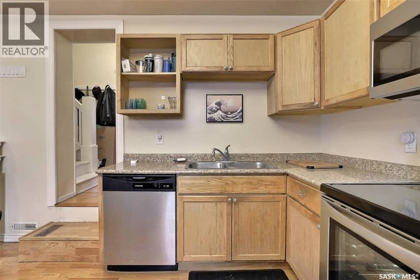 827 15th AVENUE, Regina, photo 4