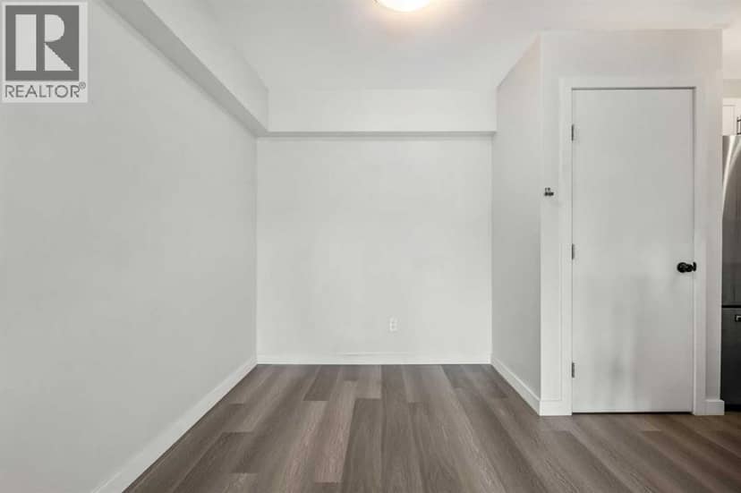 40, 3809 45 Street SW — photo 9 of 40