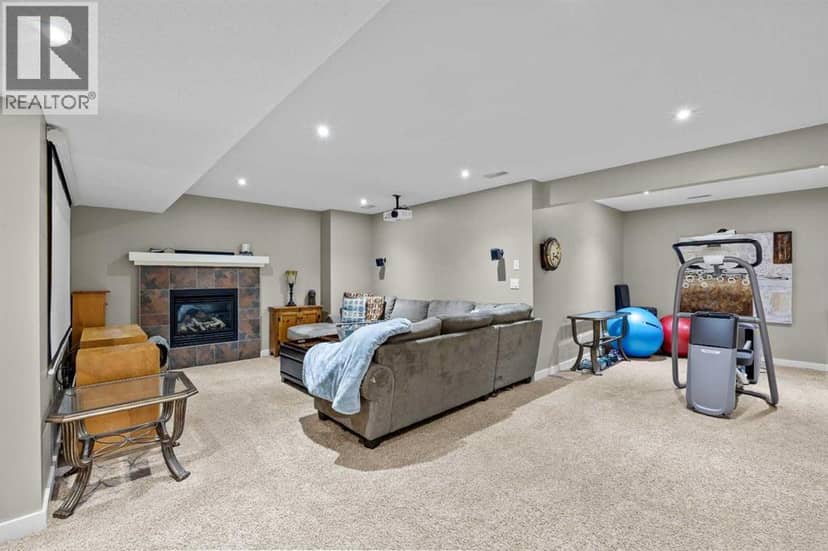 113 Tusslewood Bay NW — photo 37 of 40
