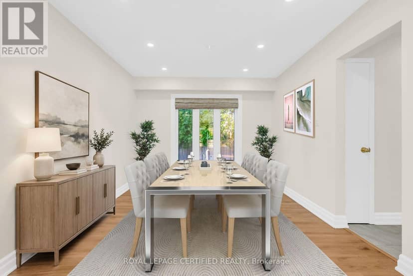 22 Madelaine Crescent — photo 11 of 40