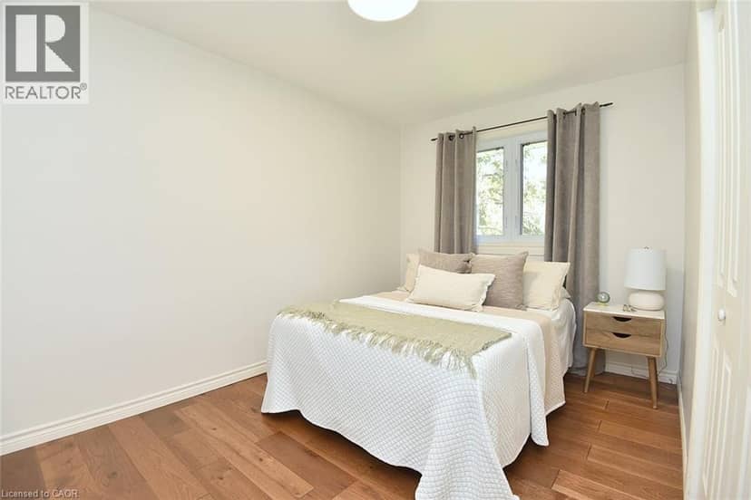 6 BENDEMEER Street — photo 29 of 40