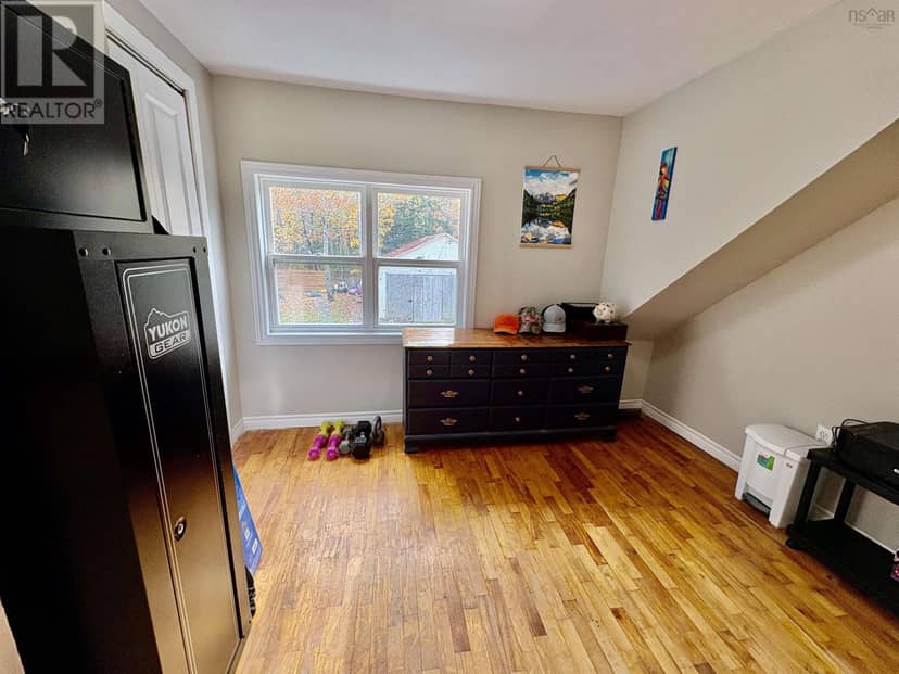 2133 Spring Garden Road — photo 33 of 37