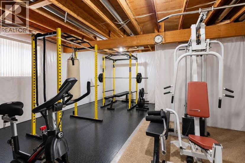 122 Sceptre Close NW — photo 36 of 40