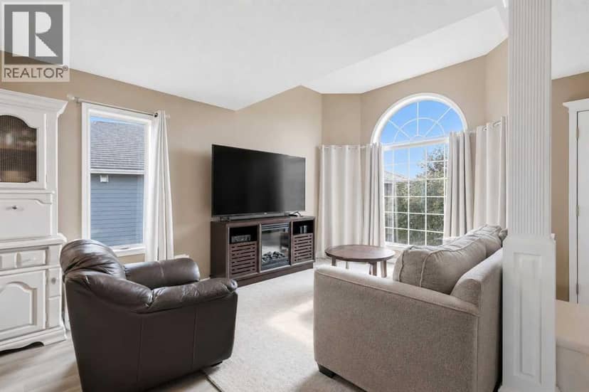 122 Sceptre Close NW — photo 12 of 40