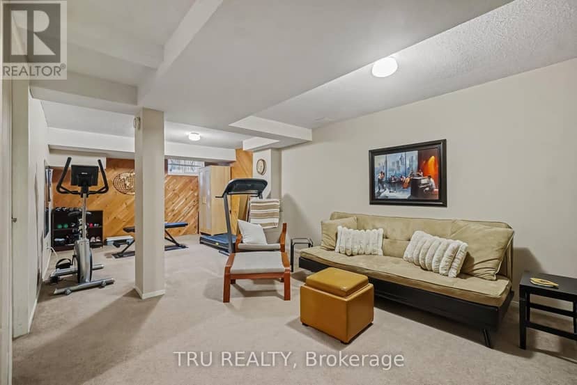 10 - 710 Coronation Avenue — photo 28 of 32