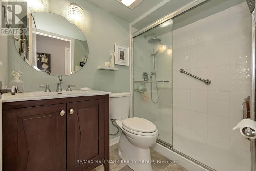 1706 - 2625 Regina Street — photo 18 of 32