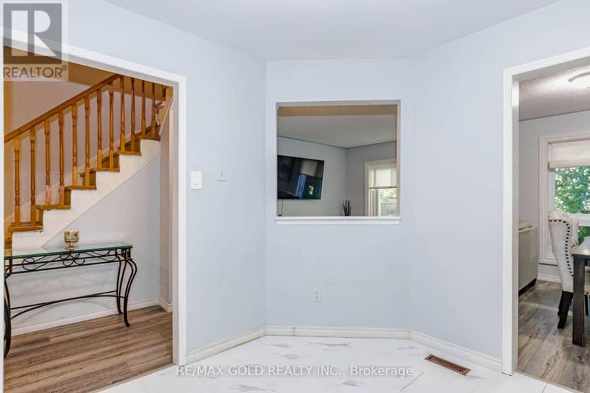 83 Wickstead Court — photo 12 of 40