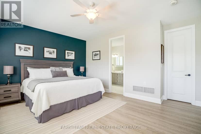 107 Stillwater Crescent — photo 19 of 40