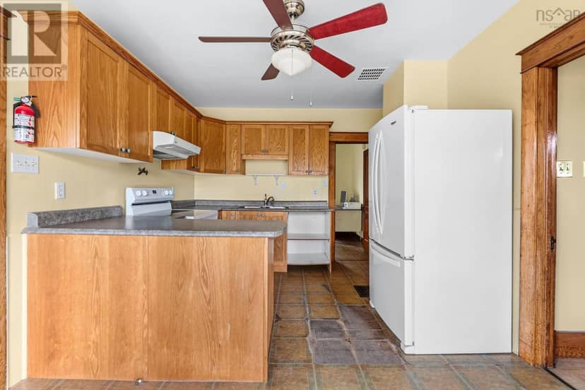 3865 Highway 357 — photo 31 of 40