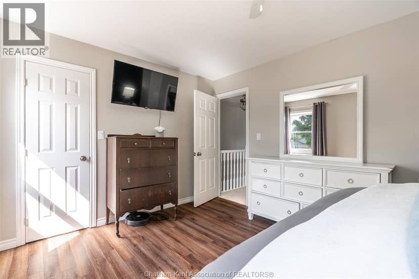 270 Greenfield LANE — photo 17 of 38
