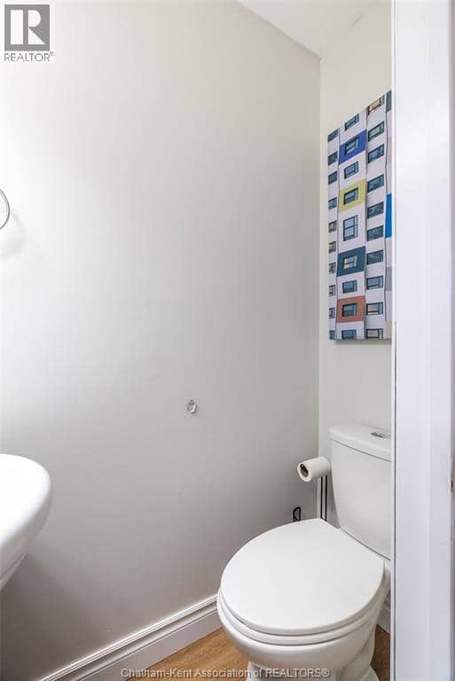 270 Greenfield LANE — photo 7 of 38
