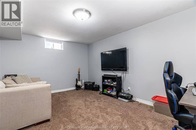 270 Greenfield LANE — photo 25 of 38
