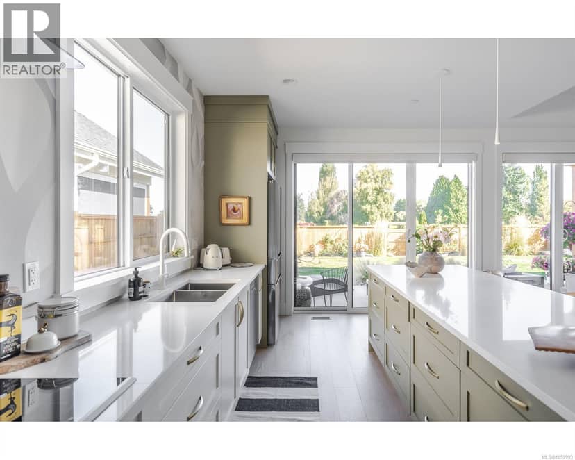 427 Cottage Dr, Qualicum Beach, photo 5