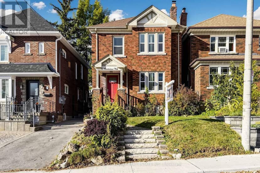 32 Crestview Road, Toronto