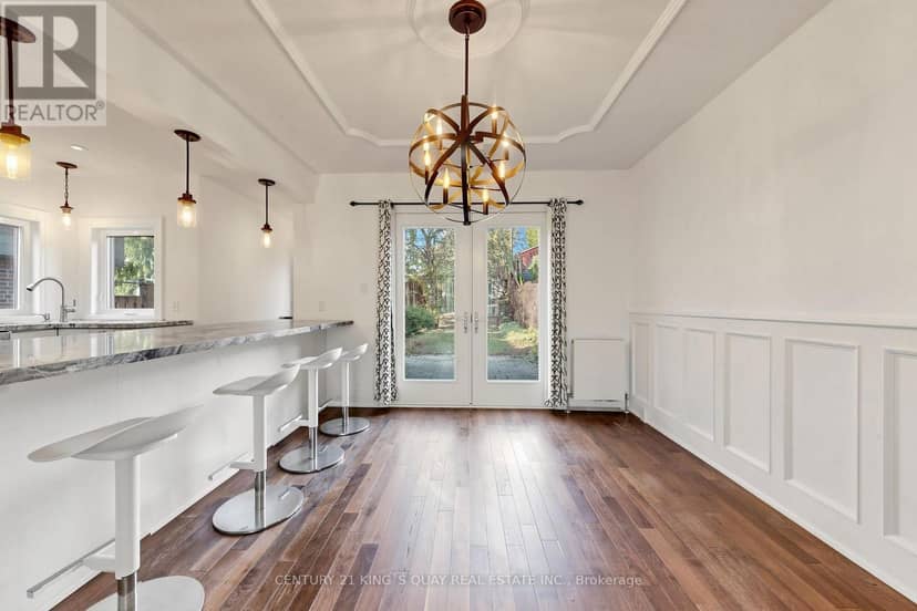 32 Crestview Road, Toronto, photo 8