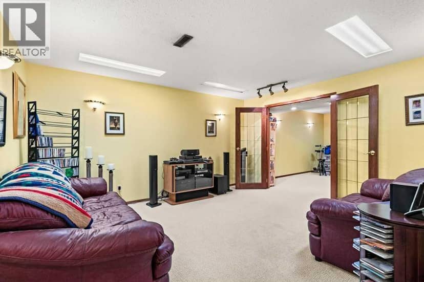 78 Dunning Crescent — photo 27 of 38