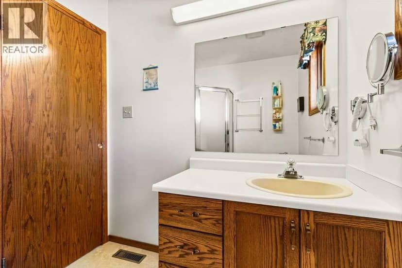 78 Dunning Crescent — photo 24 of 38