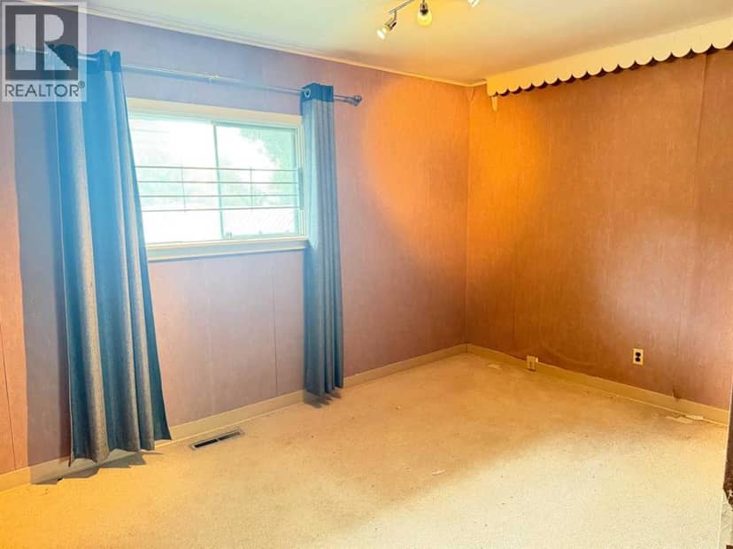 9508 104 Avenue — photo 17 of 25