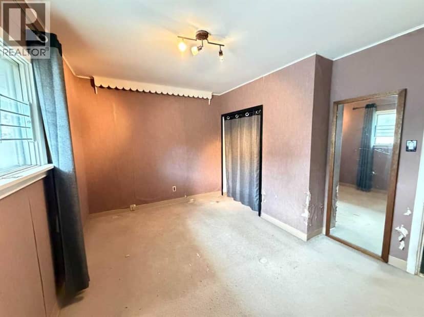 9508 104 Avenue — photo 16 of 25