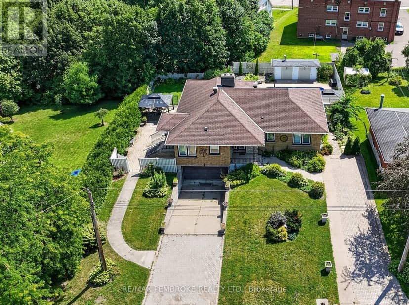 235 Broadview Drive, Pembroke
