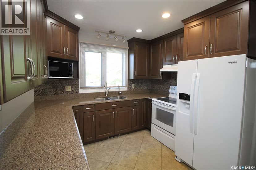 230 Auld CRESCENT, Saskatoon, photo 4