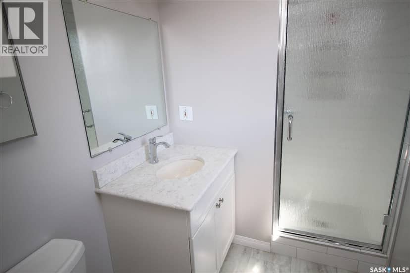230 Auld CRESCENT — photo 17 of 30