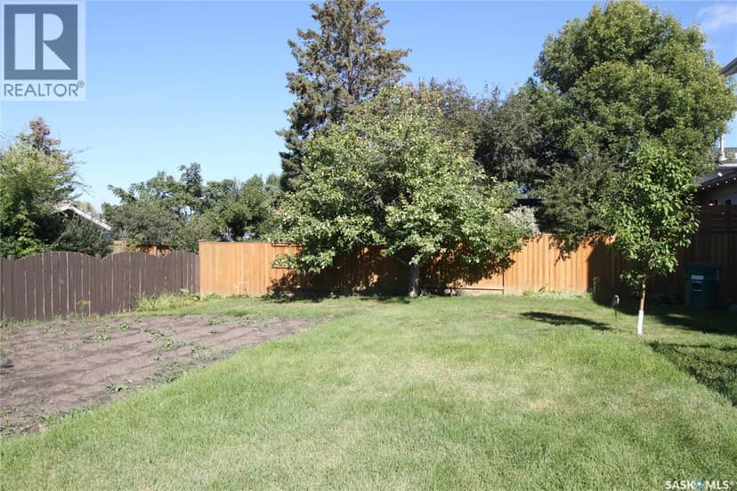 230 Auld CRESCENT — photo 24 of 30