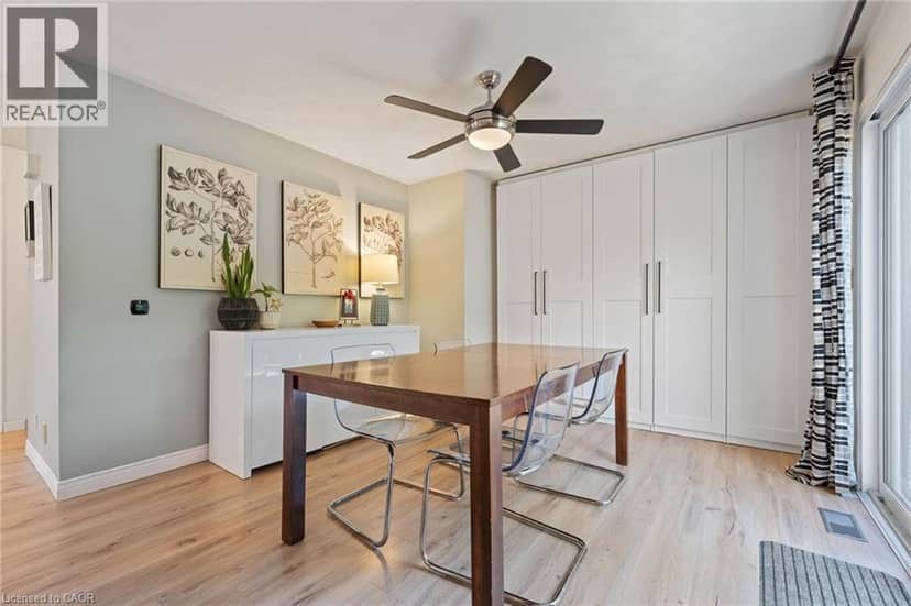 29 LESLIE Avenue — photo 9 of 40