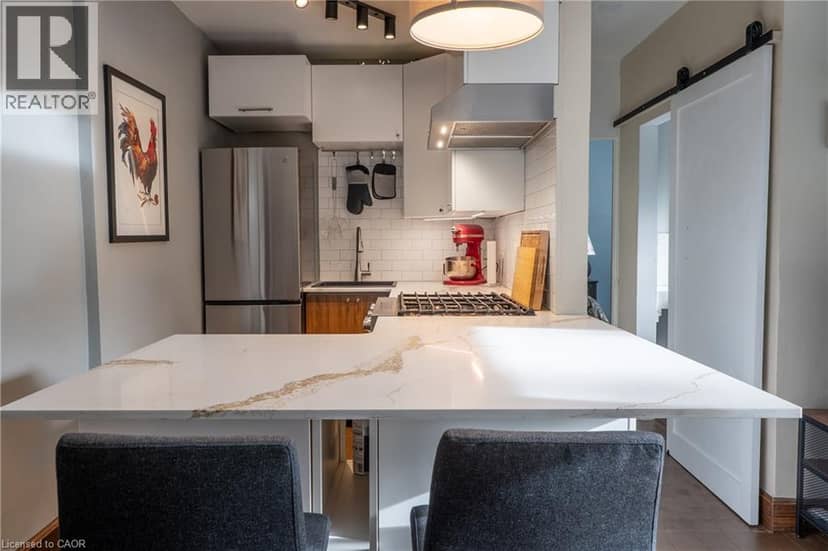 60 ROBINSON Street Unit# 304 — photo 11 of 40
