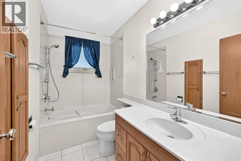 1040 Motherwell Road NE — photo 29 of 40