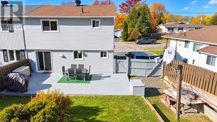 223A Ottawa AVE — photo 3 of 34