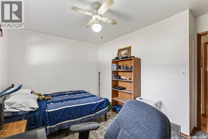114 Scotia DRIVE — photo 13 of 32