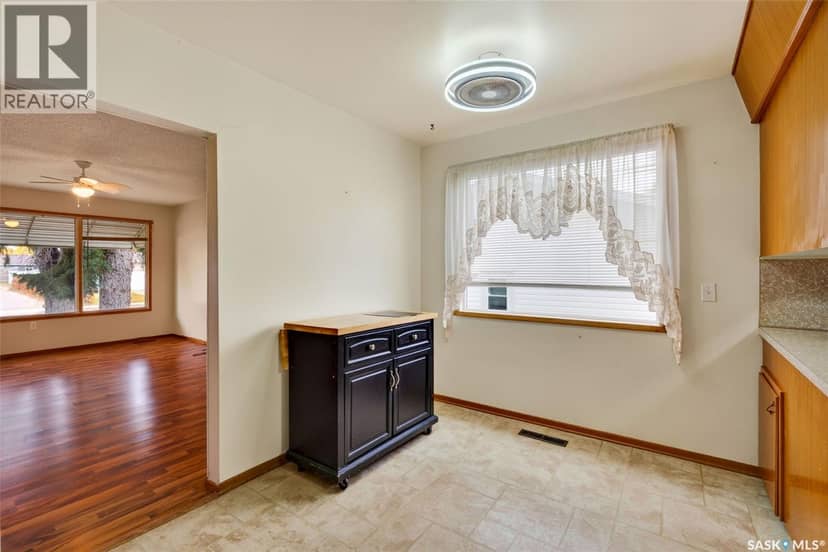 114 Scotia DRIVE — photo 12 of 32