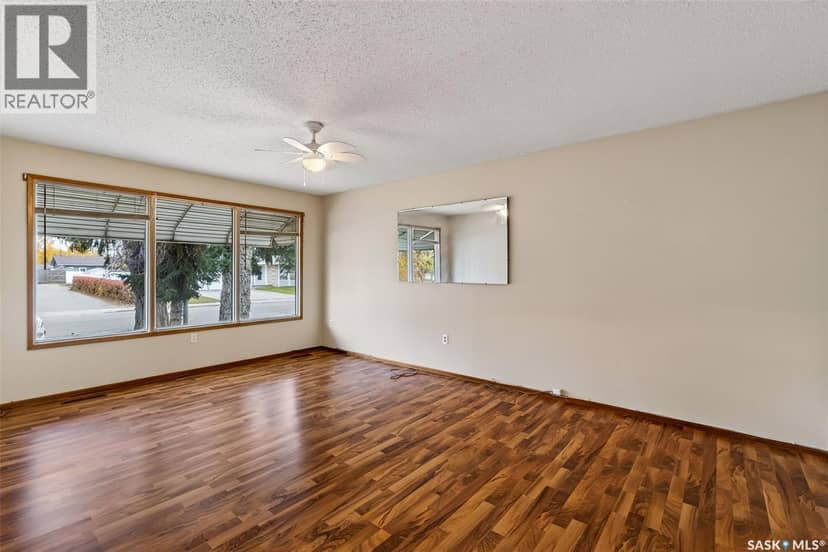 114 Scotia DRIVE, Melfort, photo 3